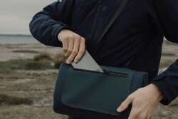 Плед для пикника VINGA Baltimore из переработанного полиэстера RCS, 150х130 см, темно-синий