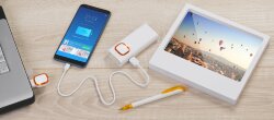 Флеш-карта POWERFOLIO 16 Гб с подсветкой логотипа, белый/оранжевый