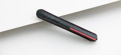 Карандаш Pininfarina GrafeeX в чехле из переработанной кожи, черный с красным клипом